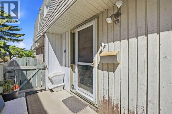 2, 6416 4a Street NE, Calgary, AB T2K5M9