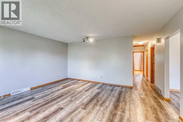 10619 Elbow Drive SW, Calgary, AB T2W1G3