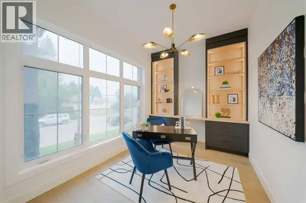 2207 Victoria Crescent NW, Calgary, AB T2M4E4