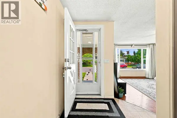 619 Whiteridge Road NE, Calgary, AB T1Y2Y7