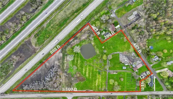 2572 Lakeview RD, Lake View, NY 14085