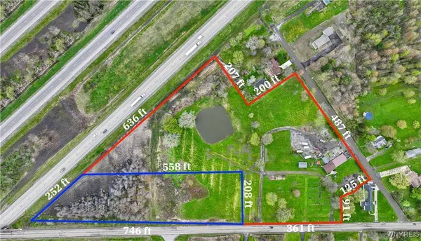 2572 Lakeview RD, Lake View, NY 14085