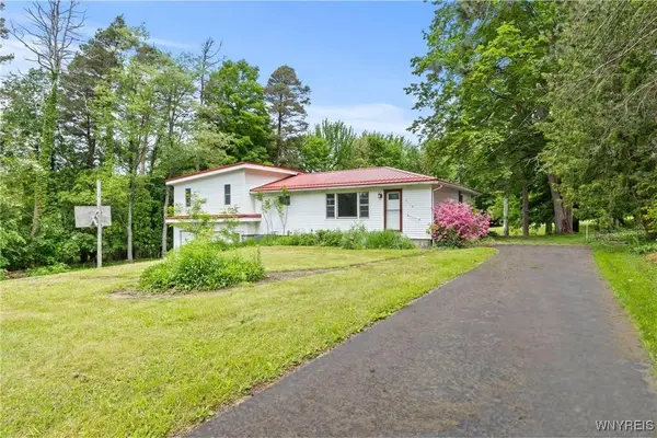 2118 Shirley RD, North Collins, NY 14111