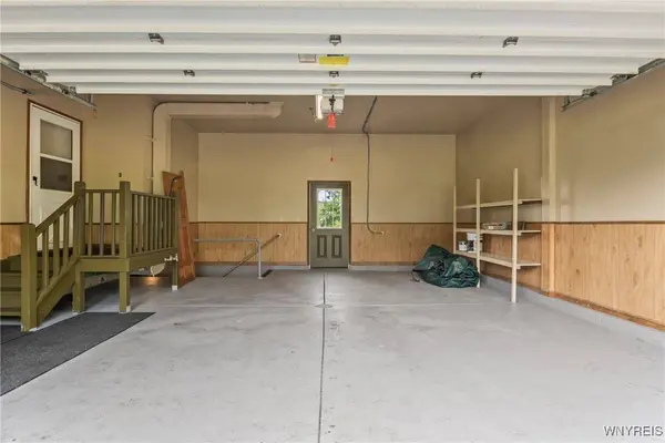 8345 Lapp RD, Clarence, NY 14051