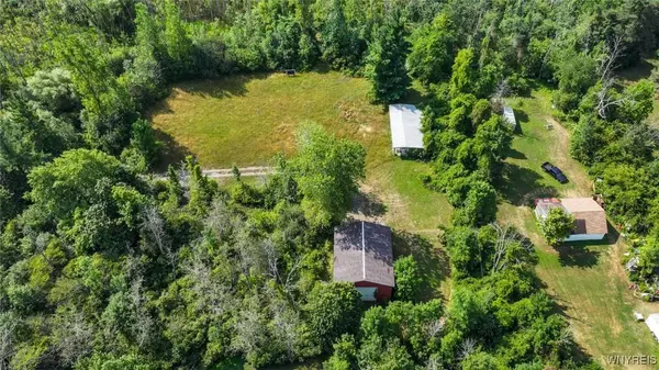 5583 Genesee ST, Lancaster, NY 14086