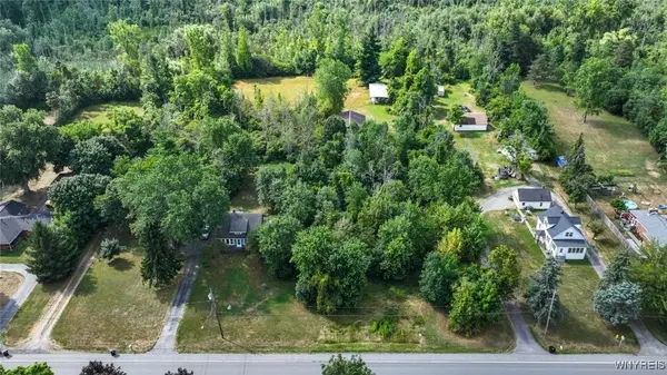 5583 Genesee ST, Lancaster, NY 14086