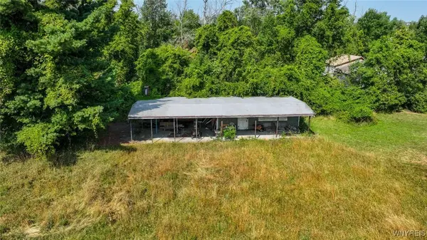 5583 Genesee ST, Lancaster, NY 14086