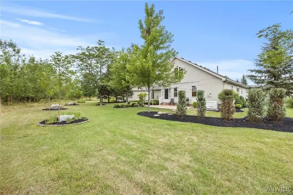 148 Parwood TRL, Depew, NY 14043