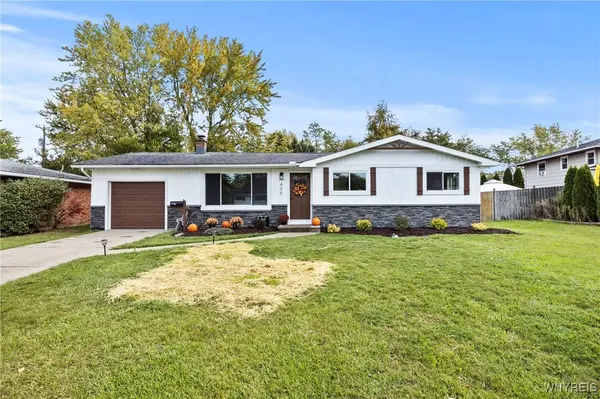405 Brookwood DR, Hamburg, NY 14075