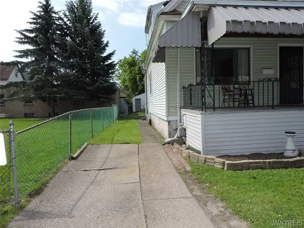 125 Ludington ST, Buffalo, NY 14206