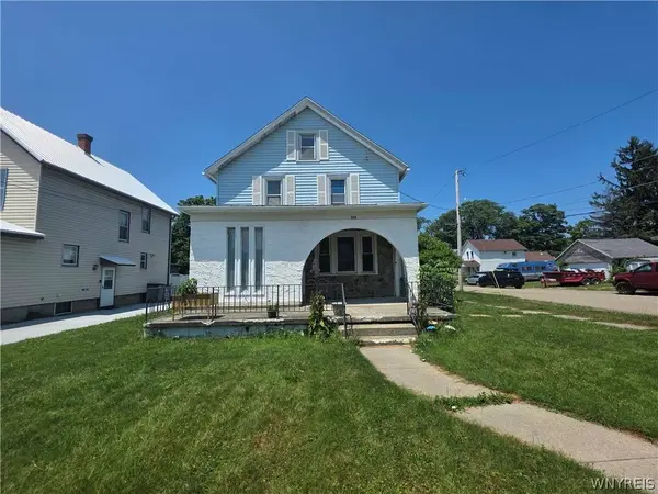 326 Central AVE, Silver Creek, NY 14136