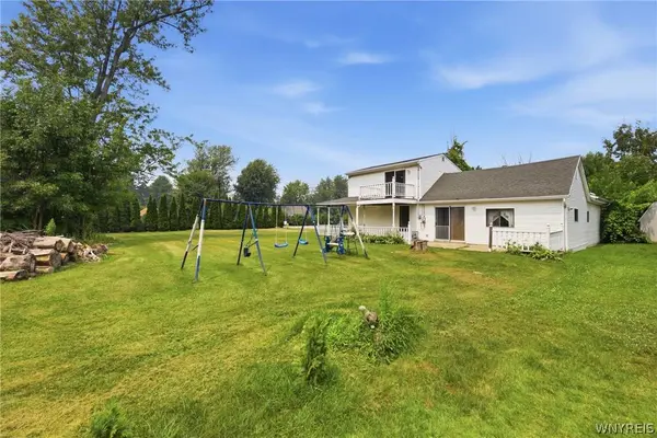 6709 Hamilton DR, Derby, NY 14047
