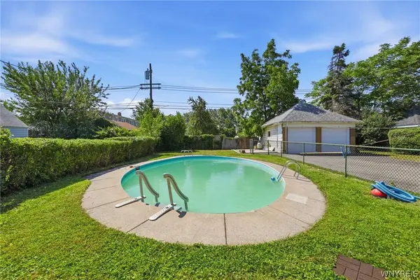 27 Ludington ST, Buffalo, NY 14206