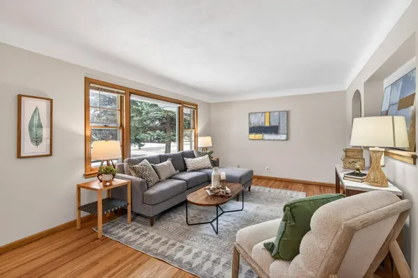 1711 Saint Marys ST, Saint Paul, MN 55113