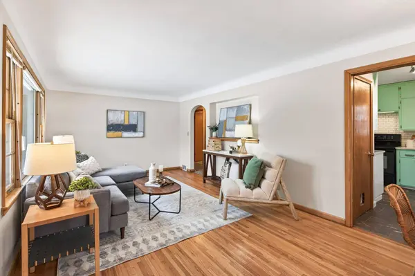 1711 Saint Marys ST, Saint Paul, MN 55113