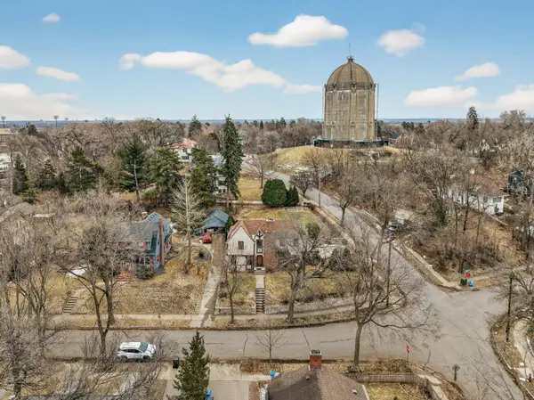 5039 Harriet AVE, Minneapolis, MN 55419