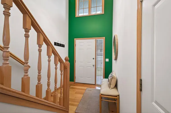 5454 Sanibel DR, Hopkins, MN 55343