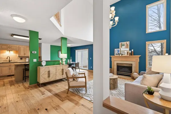 5454 Sanibel DR, Hopkins, MN 55343