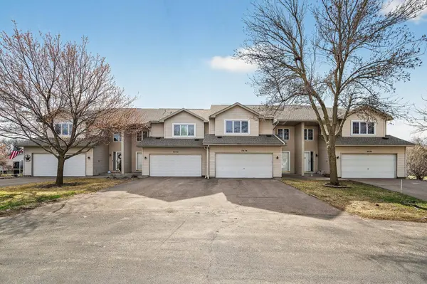 5454 Sanibel DR, Hopkins, MN 55343