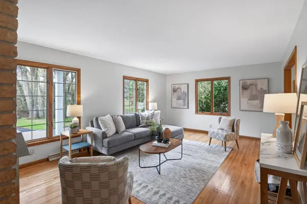 14818 Kral RD, Minnetonka, MN 55345