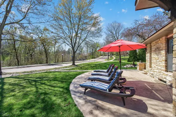 520 W Minnehaha Pkwy, Minneapolis, MN 55419