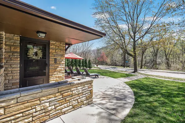 520 W Minnehaha Pkwy, Minneapolis, MN 55419