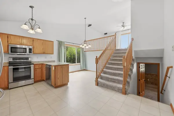 6342 Cape West CT, Saint Cloud, MN 56303