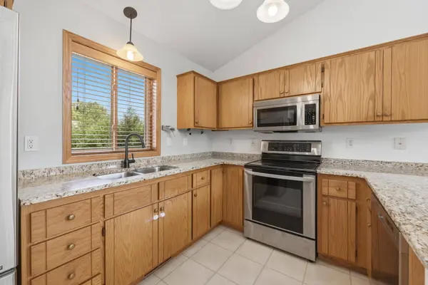 6342 Cape West CT, Saint Cloud, MN 56303
