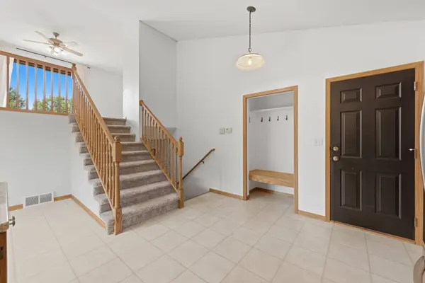 6342 Cape West CT, Saint Cloud, MN 56303