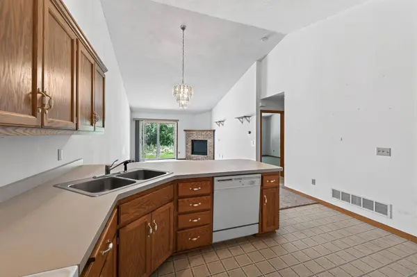 643 86th LN NW, Minneapolis, MN 55433