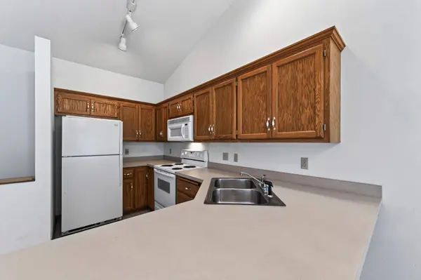 643 86th LN NW, Minneapolis, MN 55433