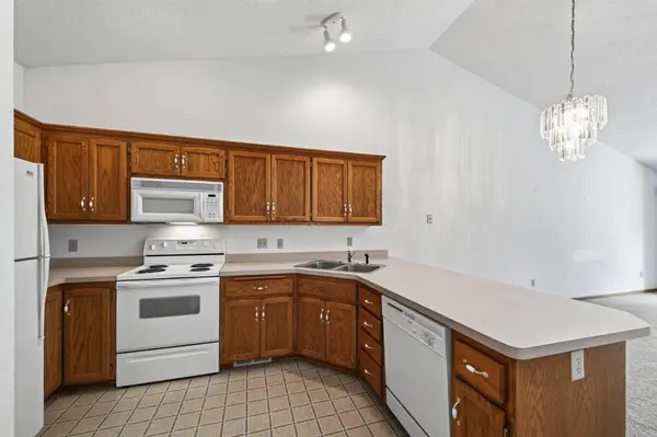 643 86th LN NW, Minneapolis, MN 55433