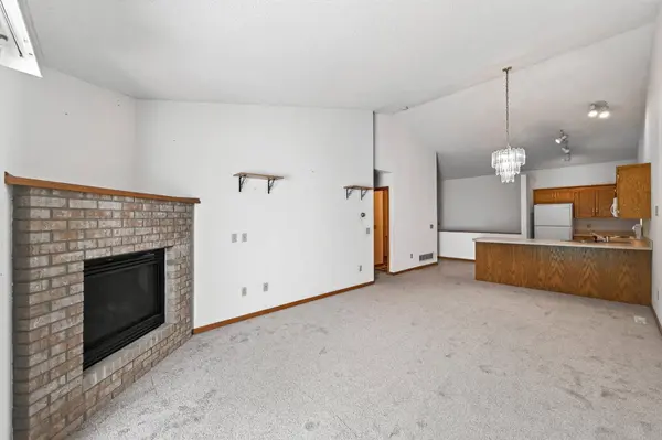 643 86th LN NW, Minneapolis, MN 55433