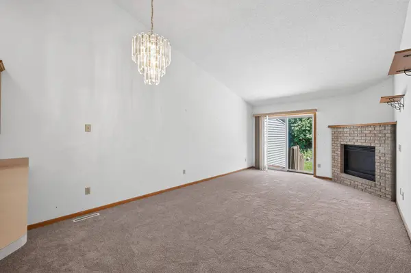 643 86th LN NW, Minneapolis, MN 55433