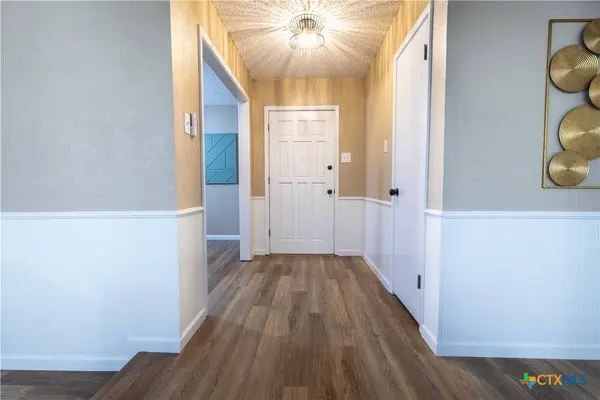889 Nola Ruth BLVD, Harker Heights, TX 76548