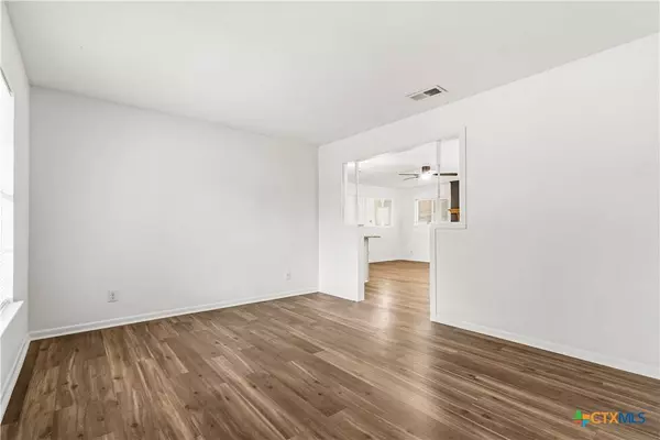 2104 Delwin CIR, Killeen, TX 76541