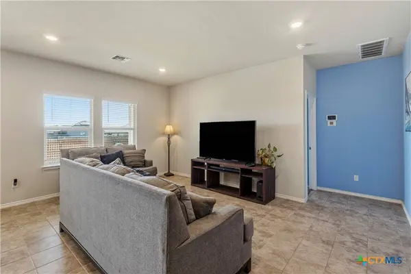 1008 Rosa Parks DR, Killeen, TX 76543