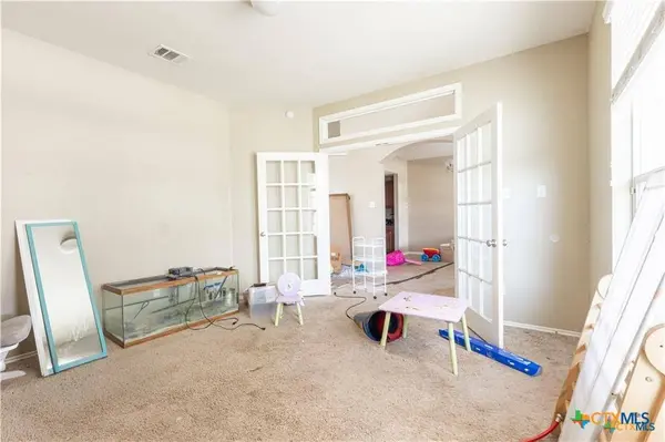 6213 Suellen LN, Killeen, TX 76542