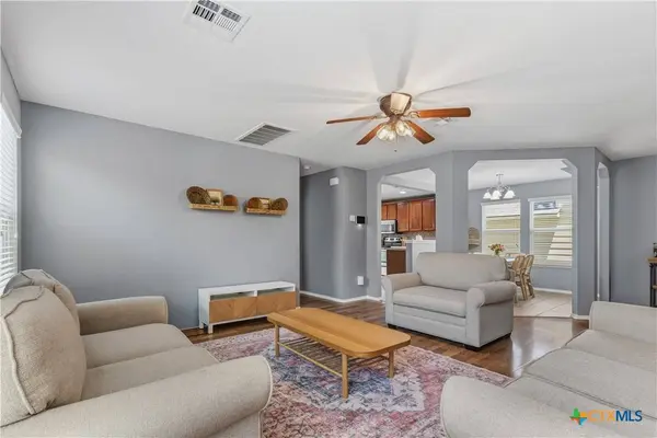 303 W Gemini LN, Killeen, TX 76542
