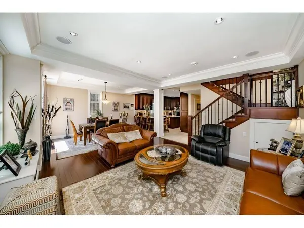 5955 Forglen DR, Burnaby, BC V5H 3L4