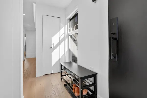 650 E 2nd ST #225, North Vancouver, BC V7L 1G8