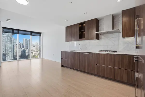 87 Nelson ST #1887, Vancouver, BC V6Z 0E8