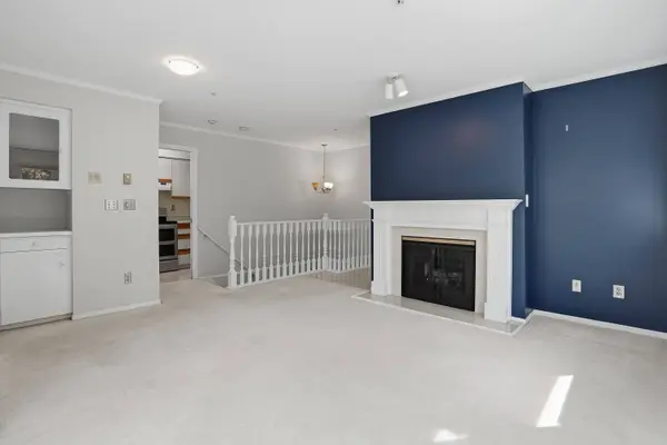 737 W 7th AVE, Vancouver, BC V5Z 1B9
