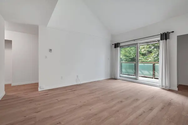 4363 Halifax ST #311, Burnaby, BC V5C 5Z3