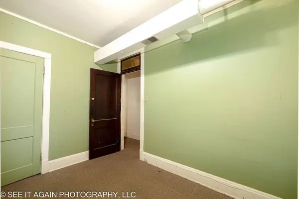 7930 S Luella AVE, Chicago, IL 60617