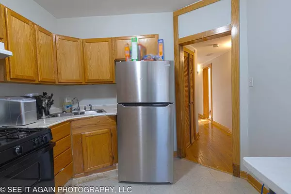 5942 S Calumet AVE #2, Chicago, IL 60637