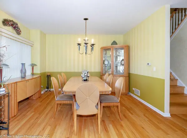 1705 Seward ST, Roselle, IL 60172