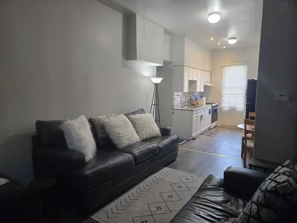 7204 S Rhodes AVE, Chicago, IL 60619