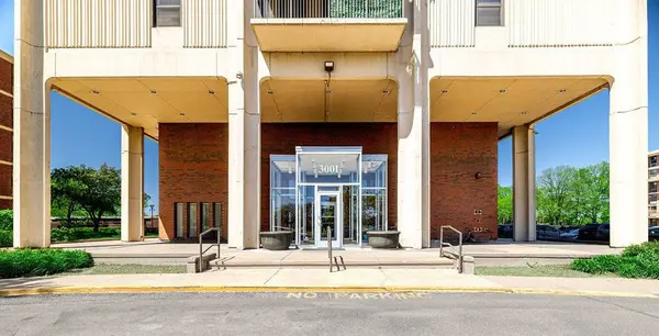 3001 S Michigan AVE #1006, Chicago, IL 60616