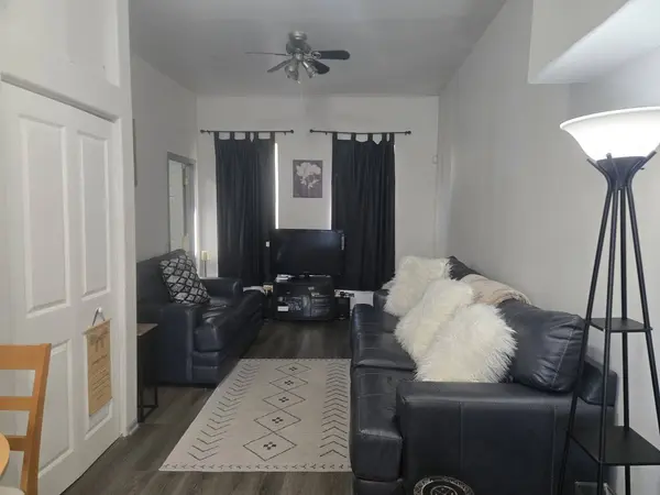 7204 S Rhodes AVE, Chicago, IL 60619